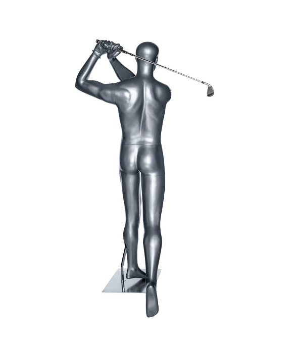 スイングフィニッシュを再現した男性マネキン|斜め後ろビュー