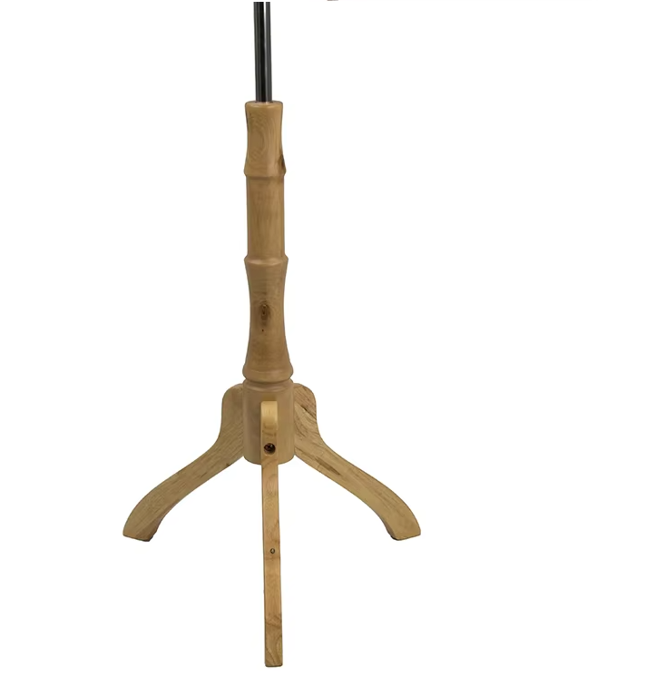 ライトウッド仕上げのトルソーマネキン用三脚スタンド|ナチュラルカラーの安定ベース
