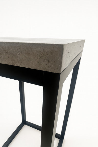 Concrete Display Stand 2722