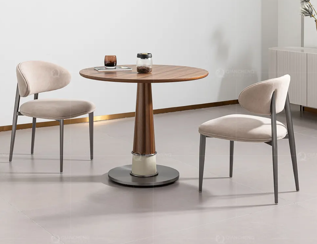 木製ラウンドテーブル | モダンデザインのカフェテーブル