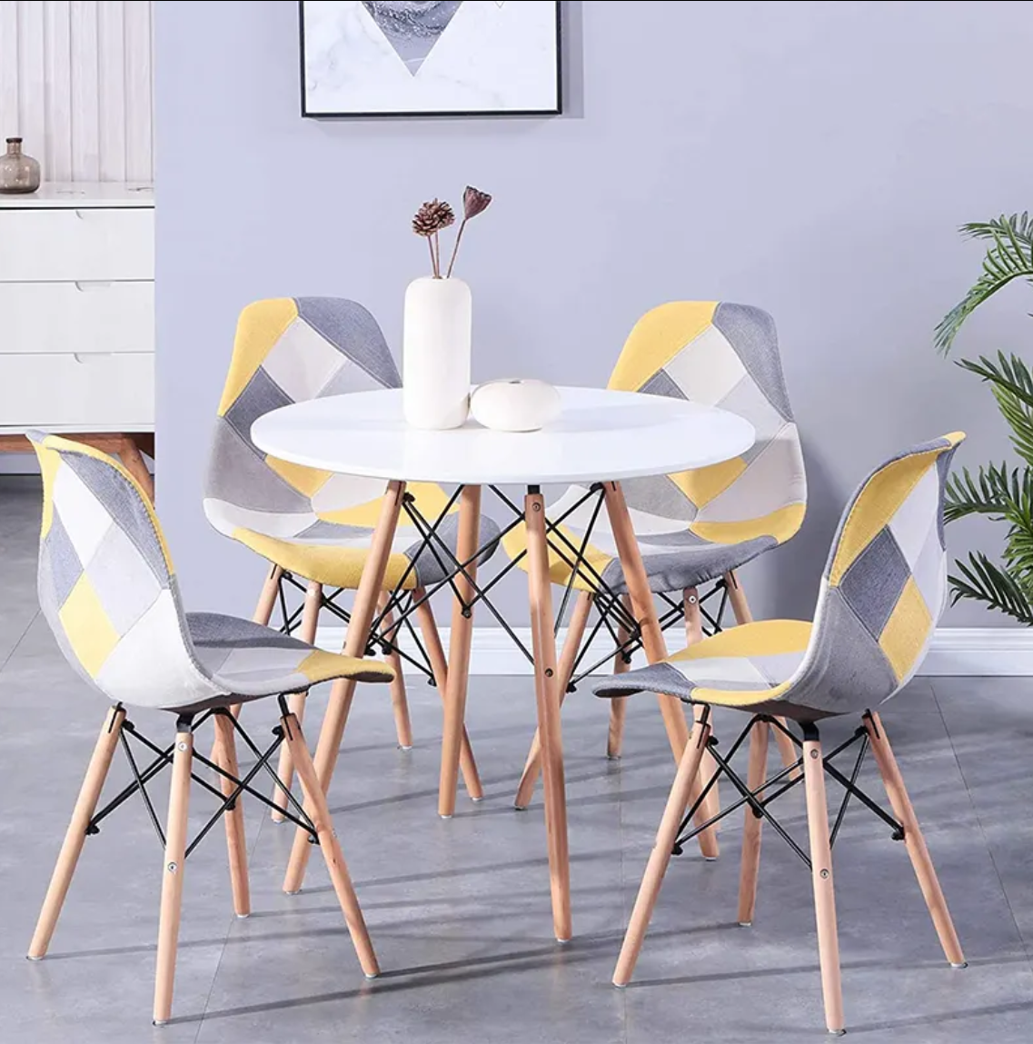 北欧風ラウンドテーブル | シンプル&モダンデザイン