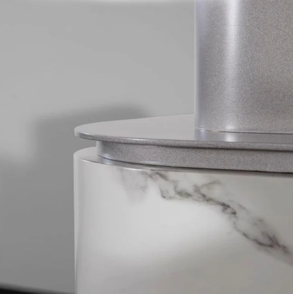 コンパクトな受付デスク | ミニマル&スタイリッシュデザイン