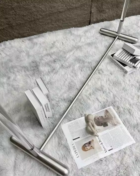 Elegant Hanger Stand 2532