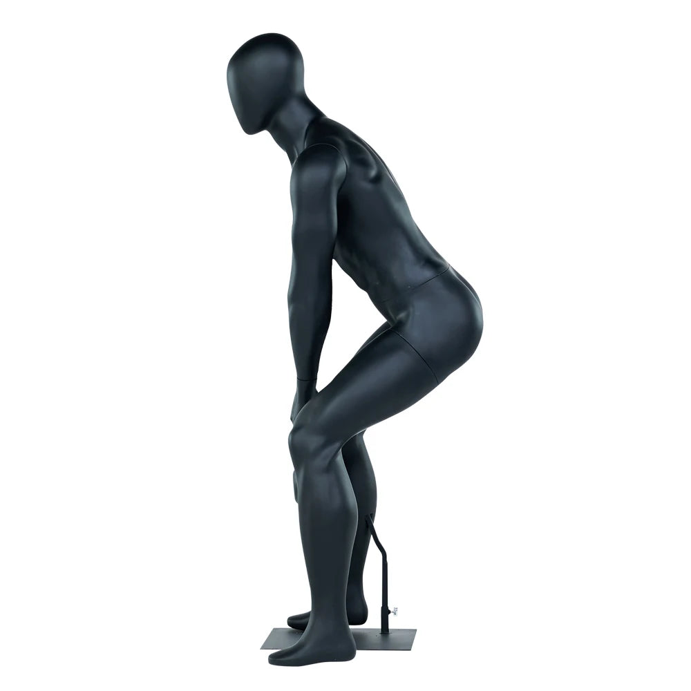 デッドリフト姿勢の男性マネキン|ケトルベルトレーニングポーズ側面ビュー