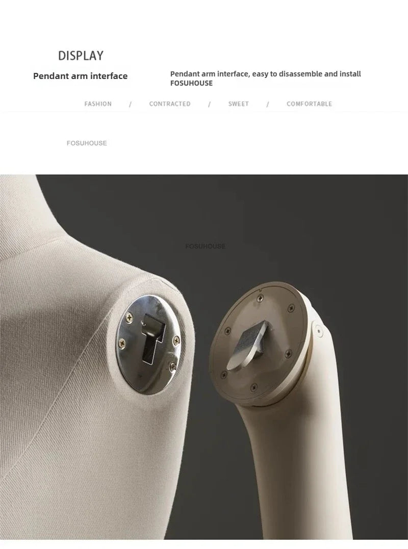 リネン布張りマネキンの肩部ジョイントディテール|木製腕の取り付け金具と接続構造クローズアップ