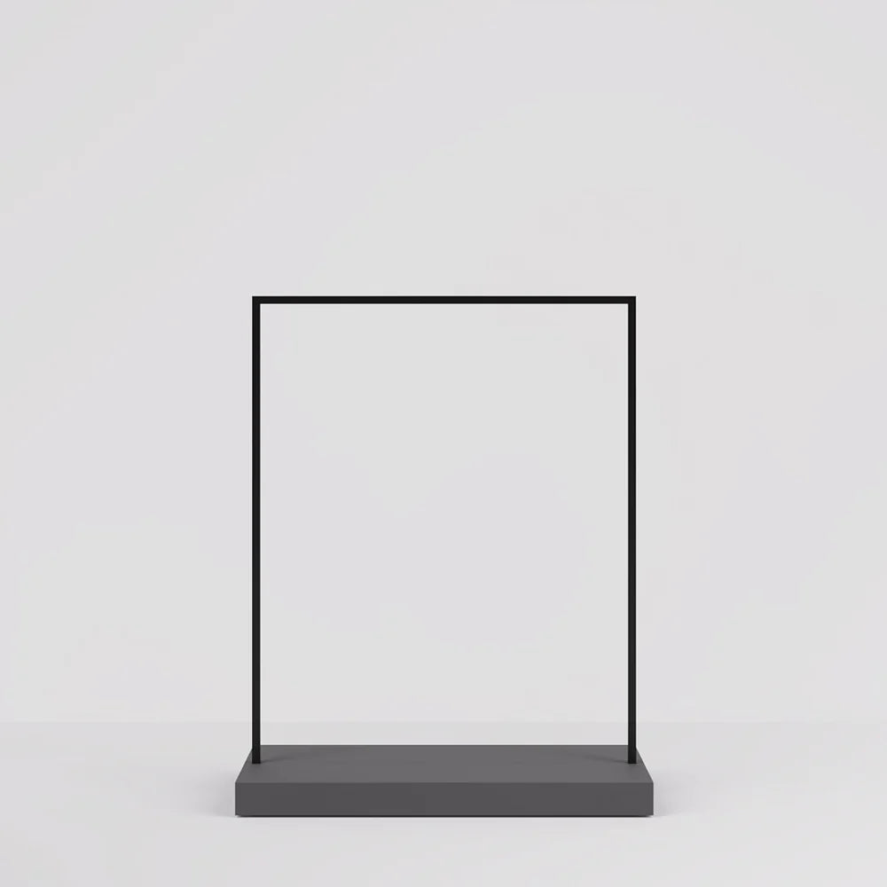 シンプルデザインのW1200ブラックハンガーラック