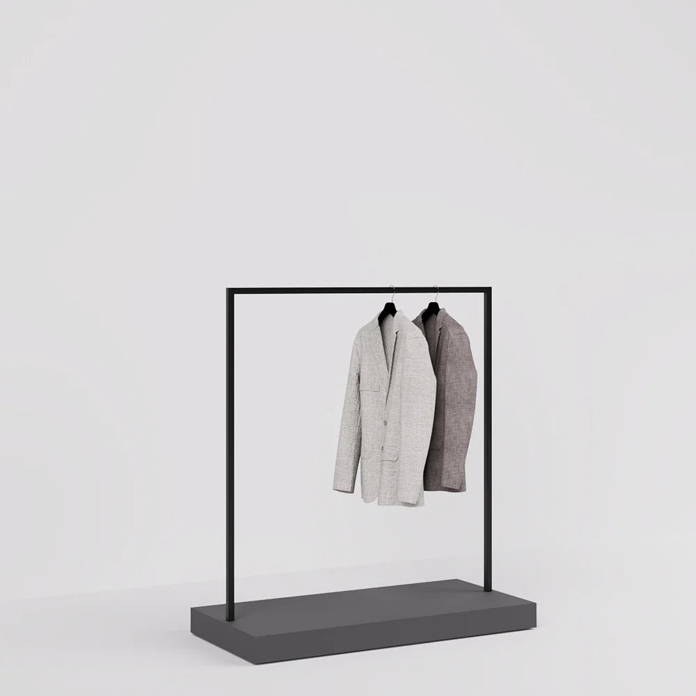 アパレルショップの店舗什器として使用されるW1200ブラックハンガーラック