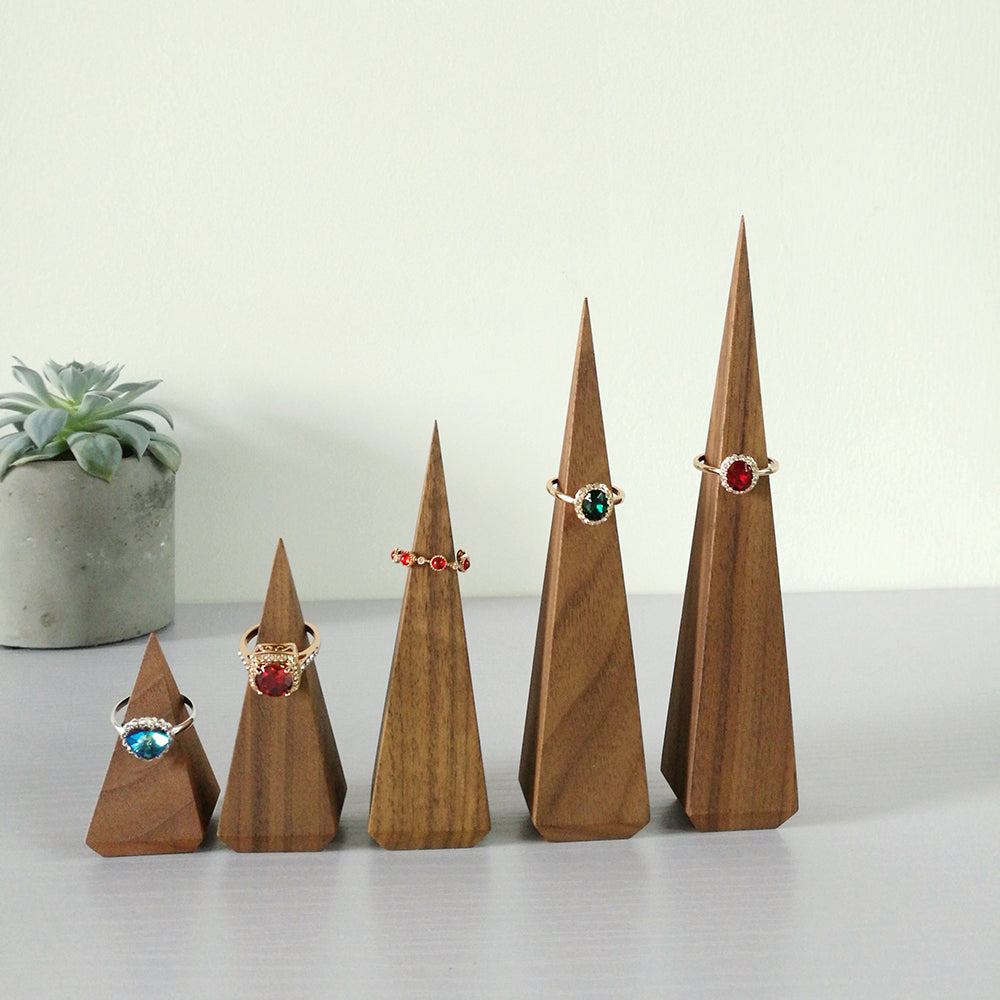 円錐型ディスプレイスタンド