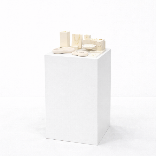 ブティック用キューブディスプレイ 115