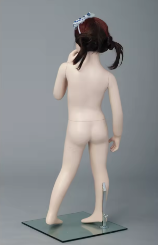 女性マネキン背面ビュー・シルエット確認