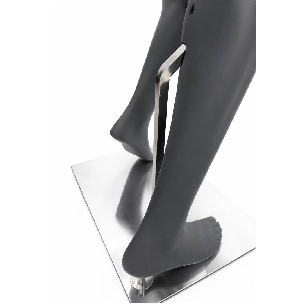 Soccer Mannequin Running 24186