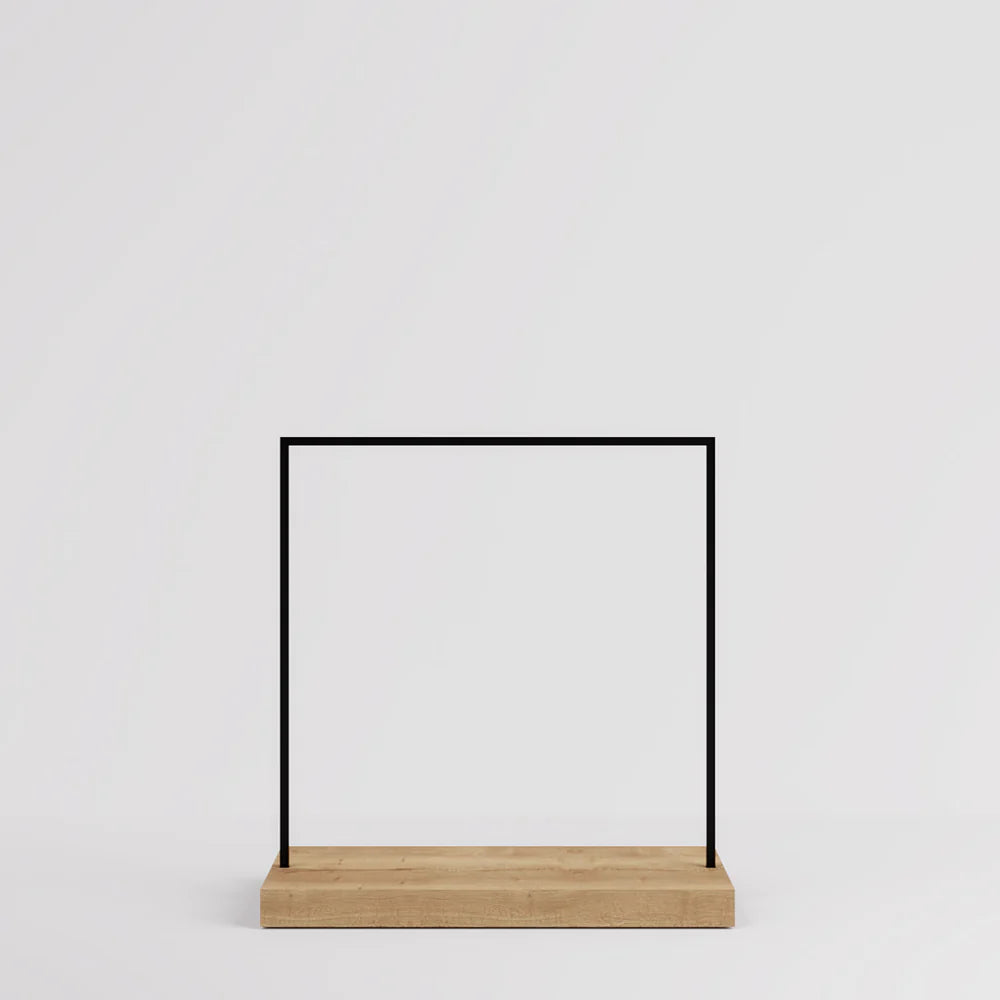 シンプルフレームのMILANOハンガーラック