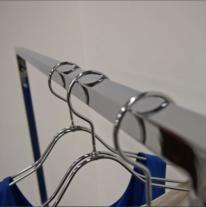 スタイリッシュな洋服ラック | ショップ・セレクトストア向け