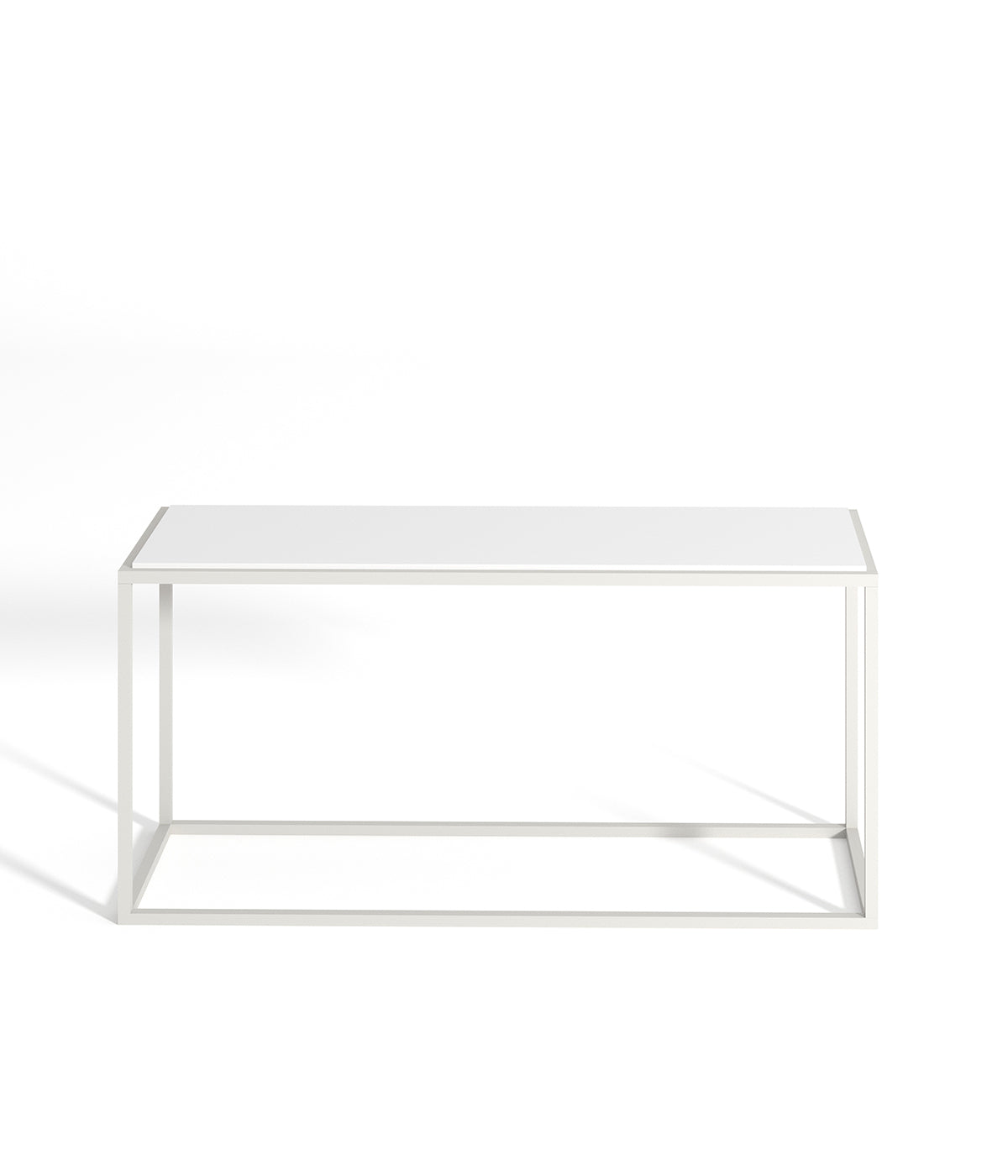 ミニマルデザインのモダンな金属フレームテーブル - ブティック、メゾン、商業スペースに最適