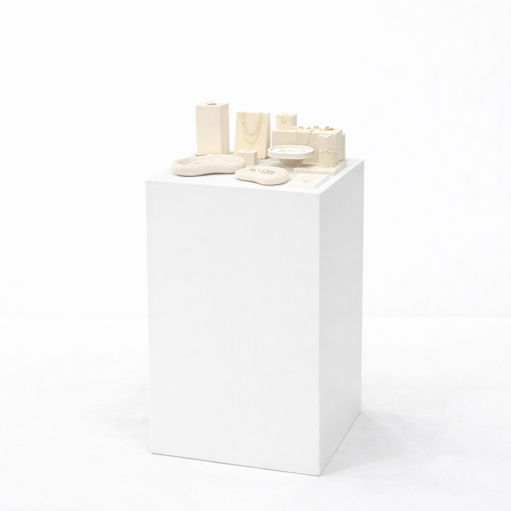 ブティック用キューブディスプレイ 115