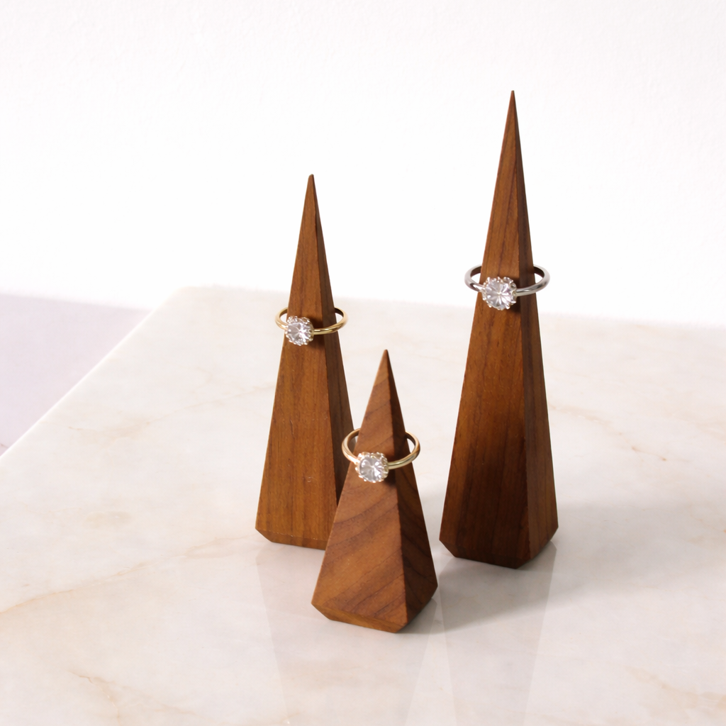 卓上ディスプレイ什器（ウッドディスプレイ）2624