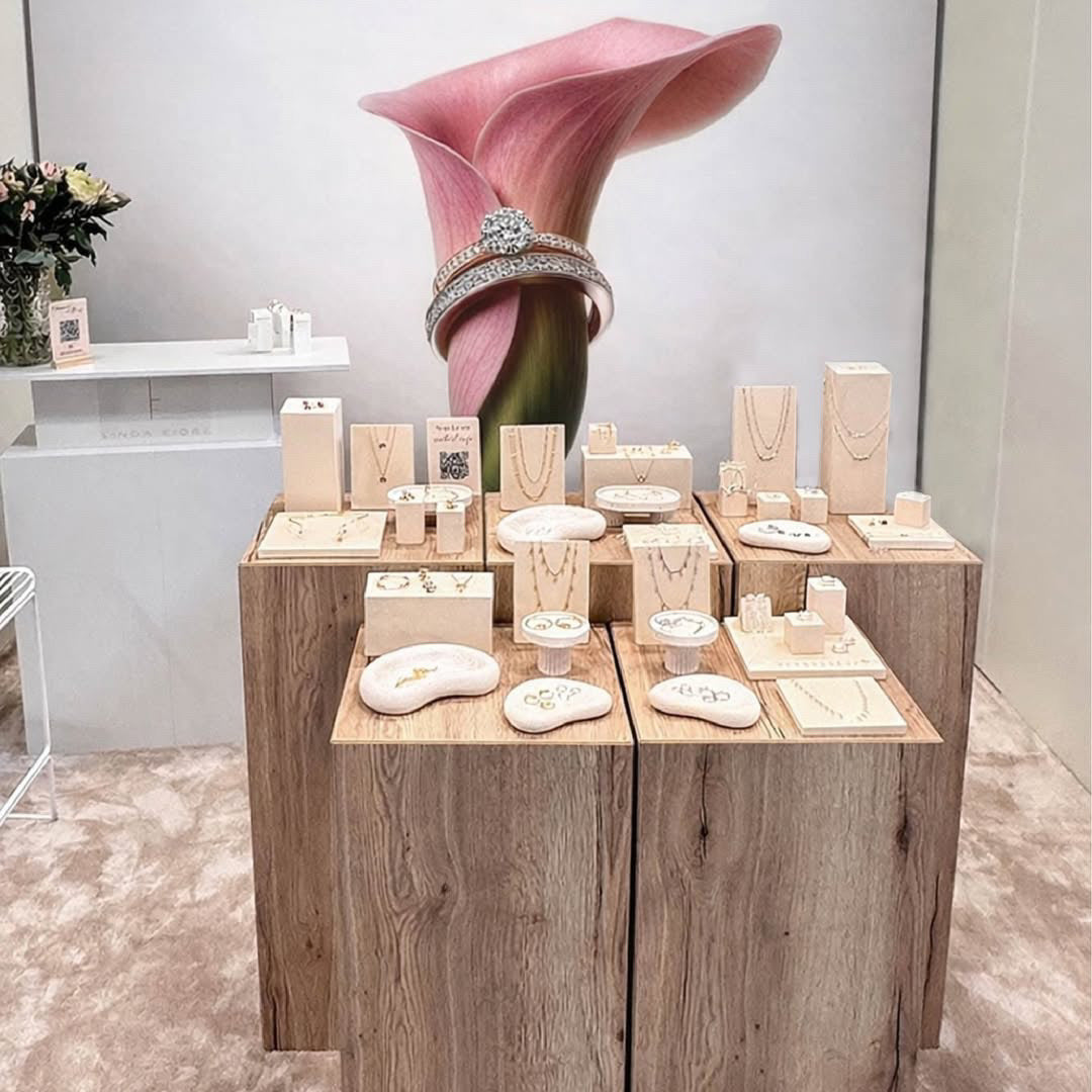 Simple Display Box 2737