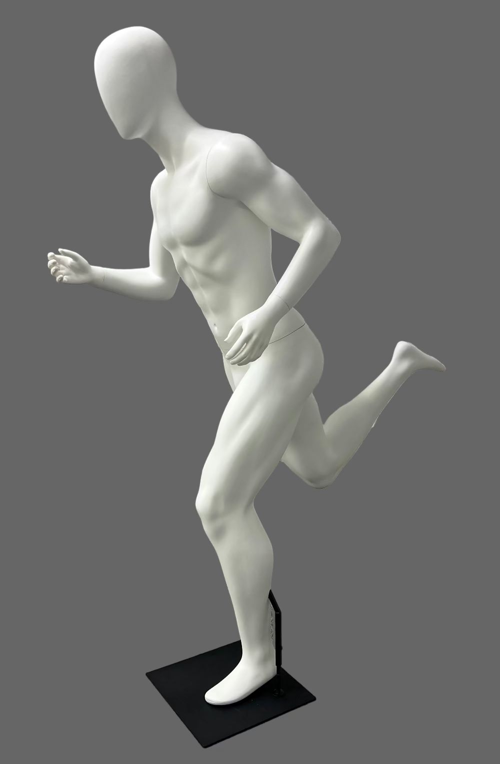 ランニングポーズのスポーツマネキン｜ホワイトカラー・全身正面ビュー
