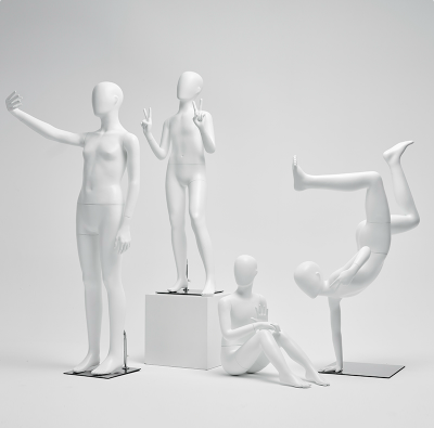Kids Selfie Pose Mannequin White 24201