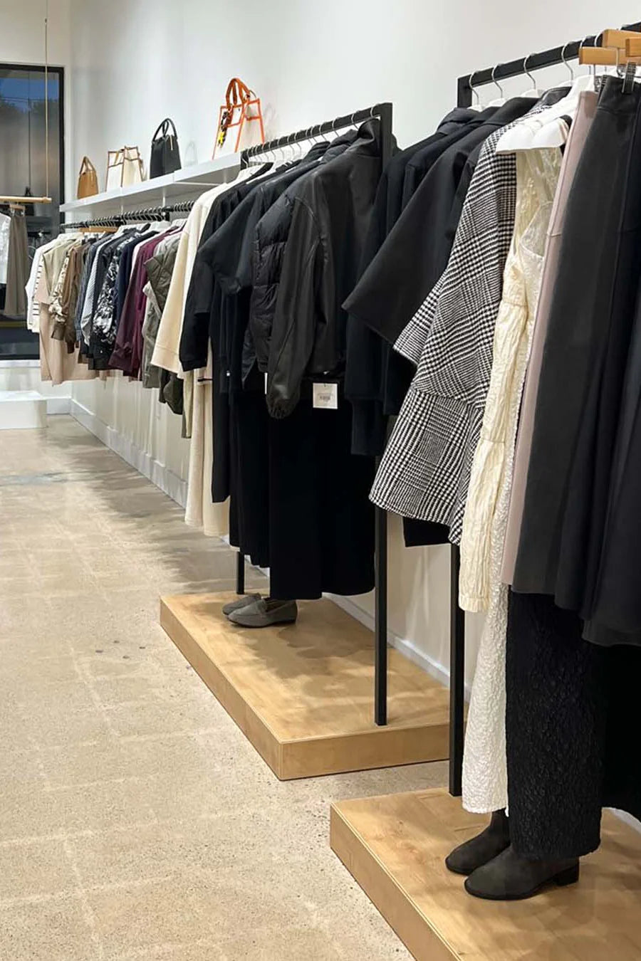 東京 セレクトショップ 什器施工事例