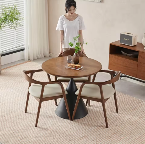 ラウンドダイニングテーブルと木製チェア4脚セット ナチュラルモダンデザインのダイニング家具