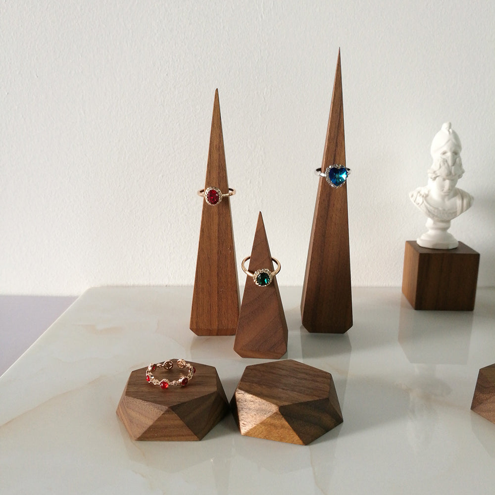 木製円錐ディスプレイスタンド